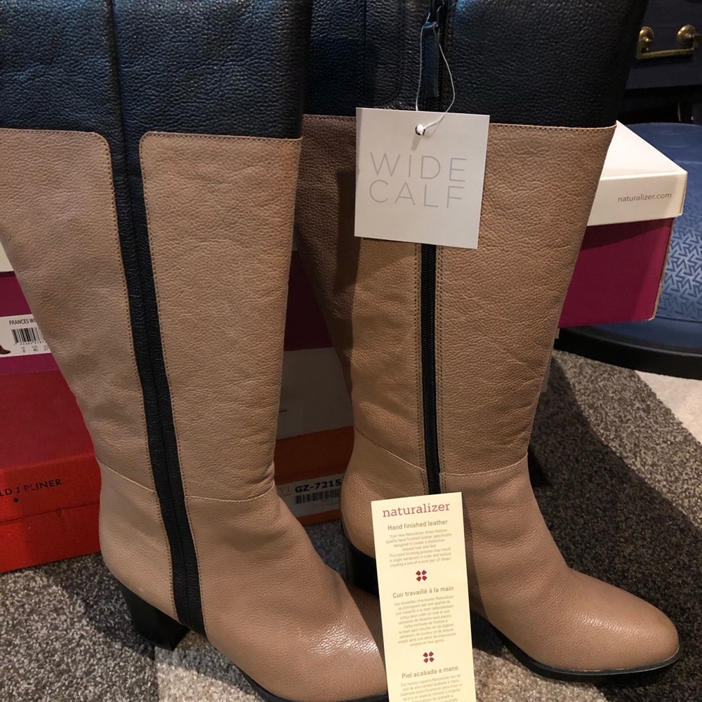 Naturalizer wide calf women’s leather boots.